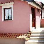 Διαμέρισμα Menderi Hills